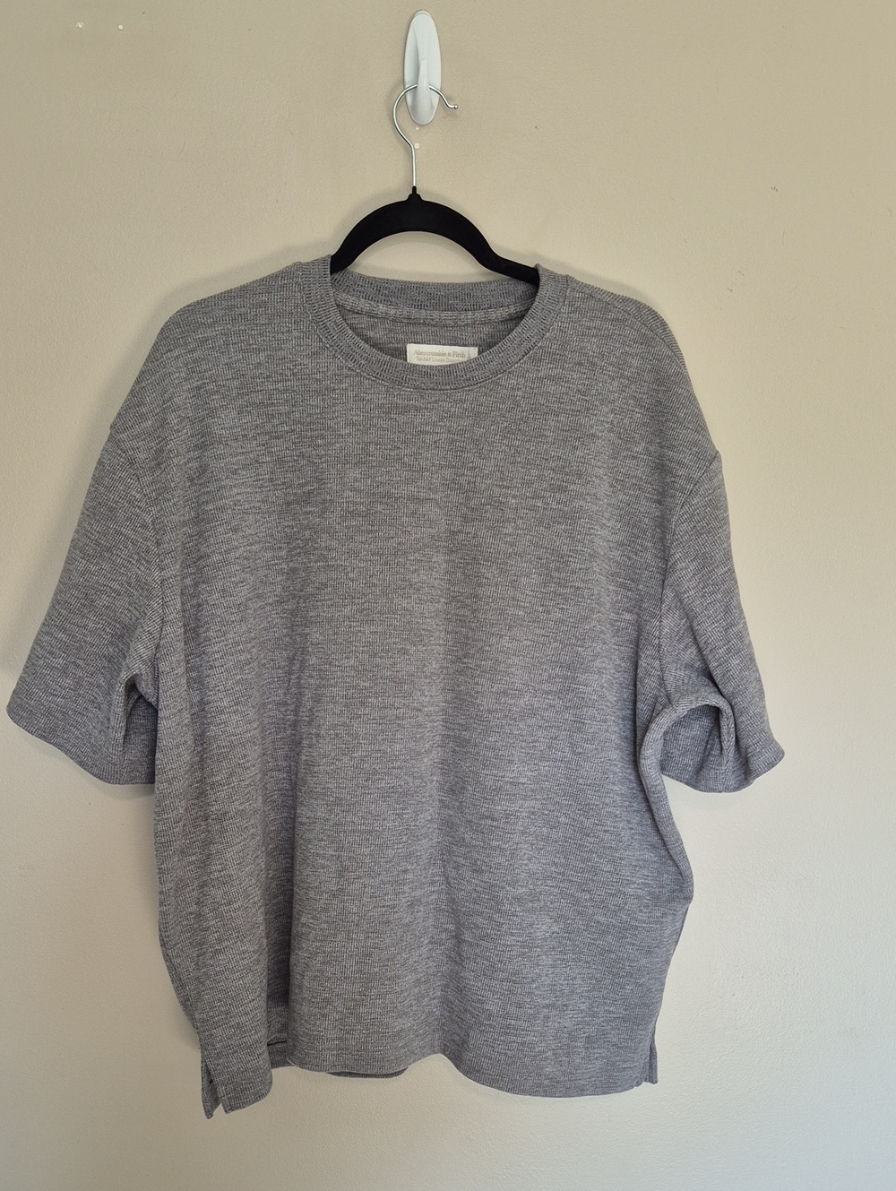Abercrombie & Fitch Heather Gray Relaxed Crewneck Top